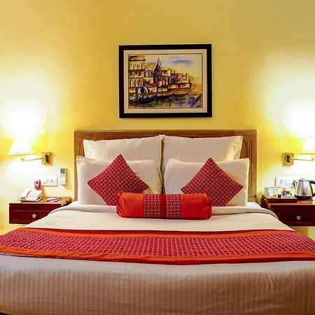 Guleria Kothi At Ganges Hotell Varanasi Exteriör bild