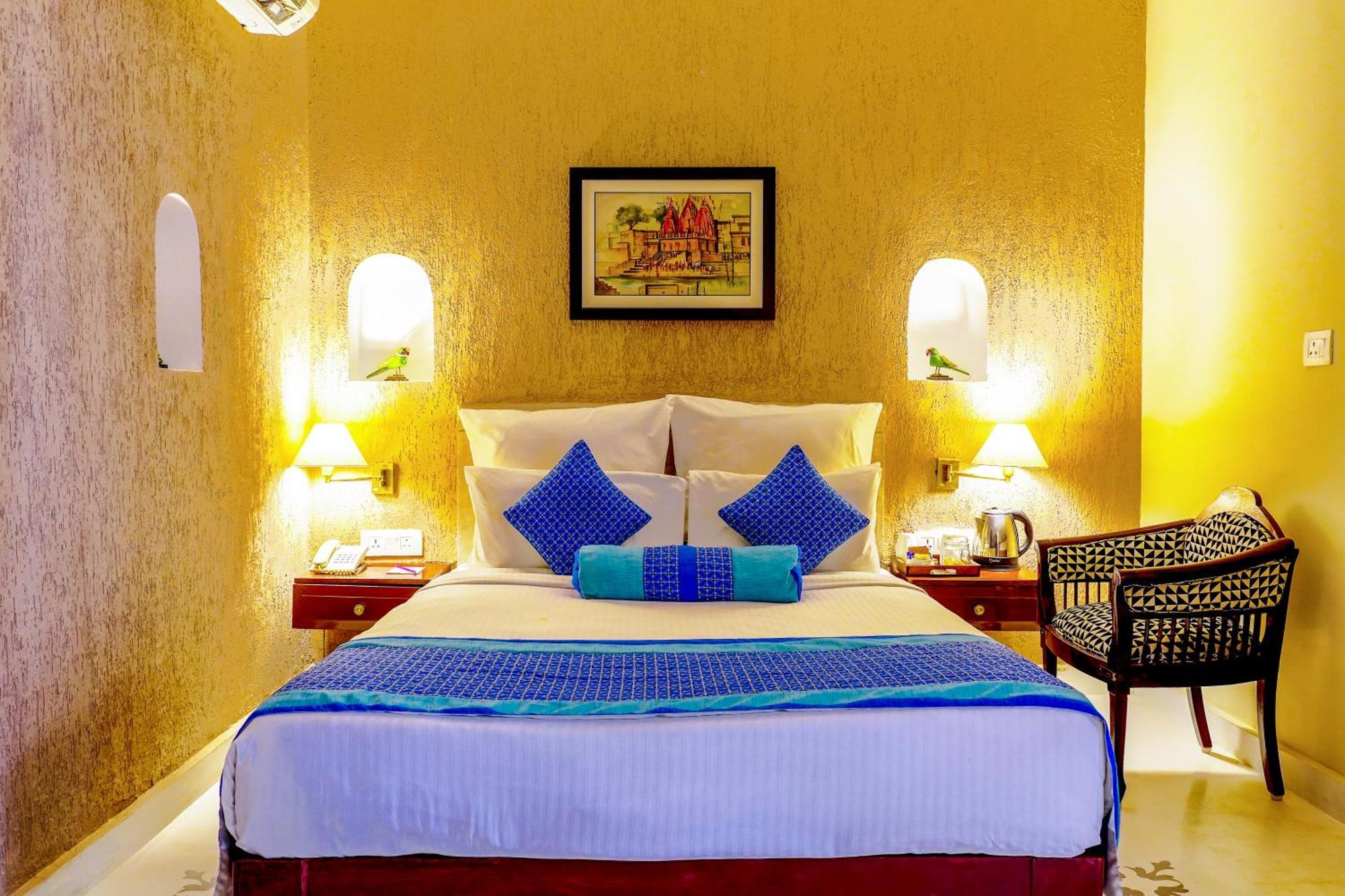 Guleria Kothi At Ganges Hotell Varanasi Exteriör bild