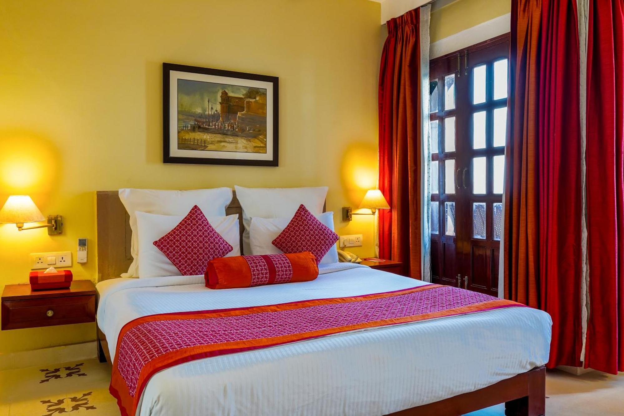 Guleria Kothi At Ganges Hotell Varanasi Exteriör bild