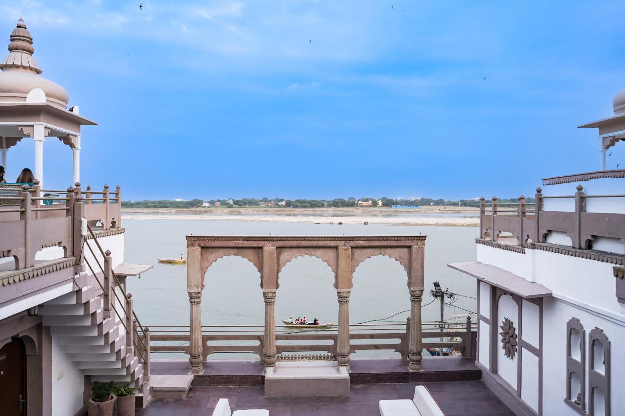Guleria Kothi At Ganges Hotell Varanasi Exteriör bild