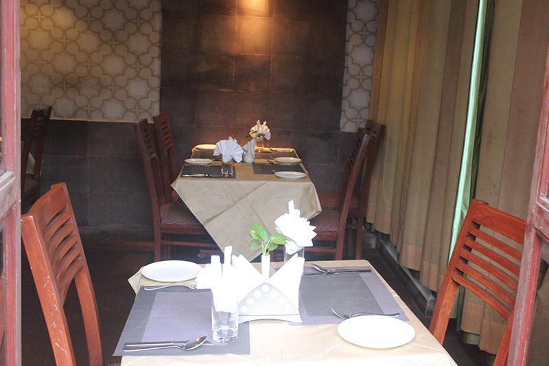 Guleria Kothi At Ganges Hotell Varanasi Exteriör bild